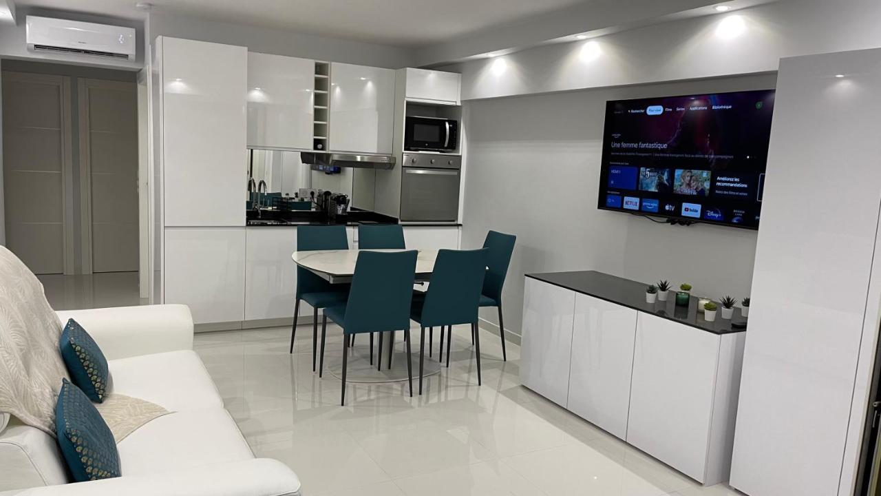 Cannes Pointe Croisette : Superbe Logement Vue Mer エクステリア 写真