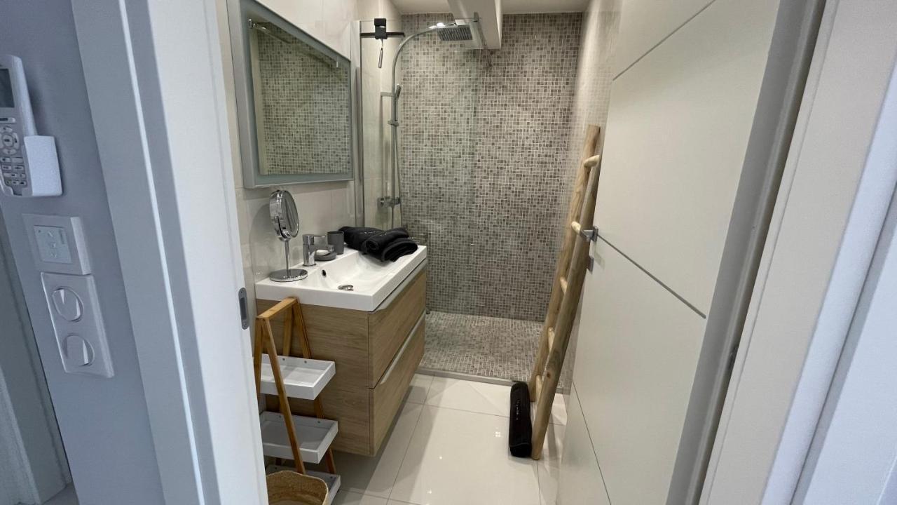 Cannes Pointe Croisette : Superbe Logement Vue Mer エクステリア 写真